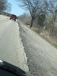 USA - Wilmington IL - Degraded Old Route 66 Road Verge (7 Apr 2009)